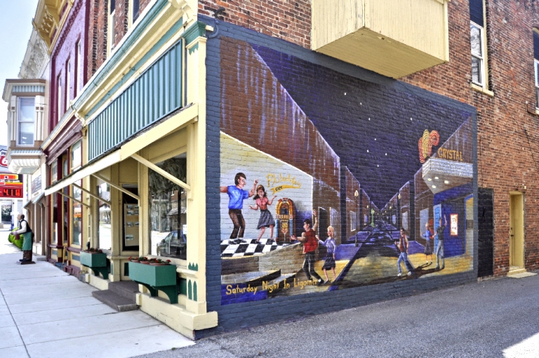 Marshmallows and Murals in Ligonier Indiana Landmarks