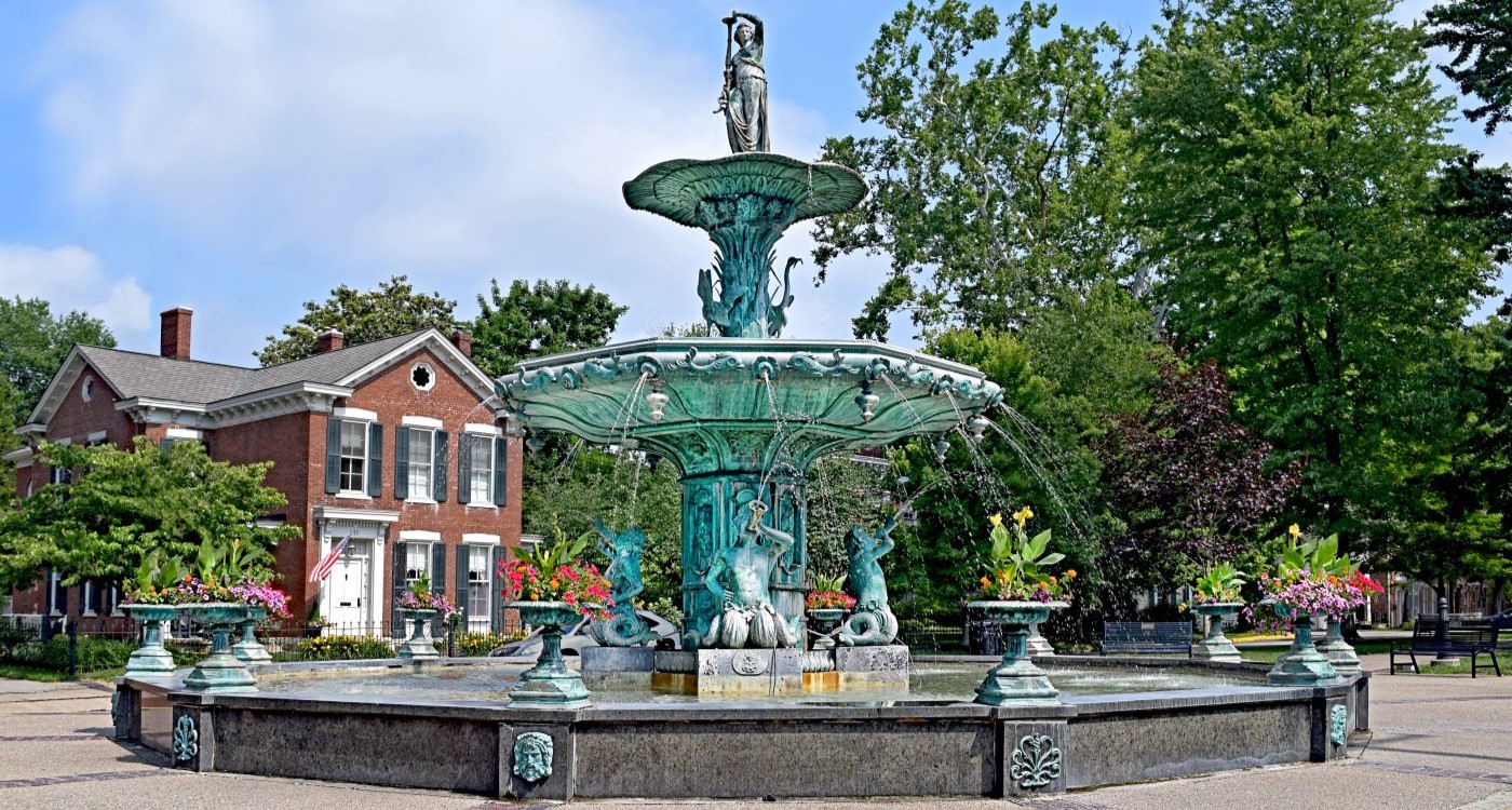 Broadway Fountain in Madison. Photo by Lee Lewellen.