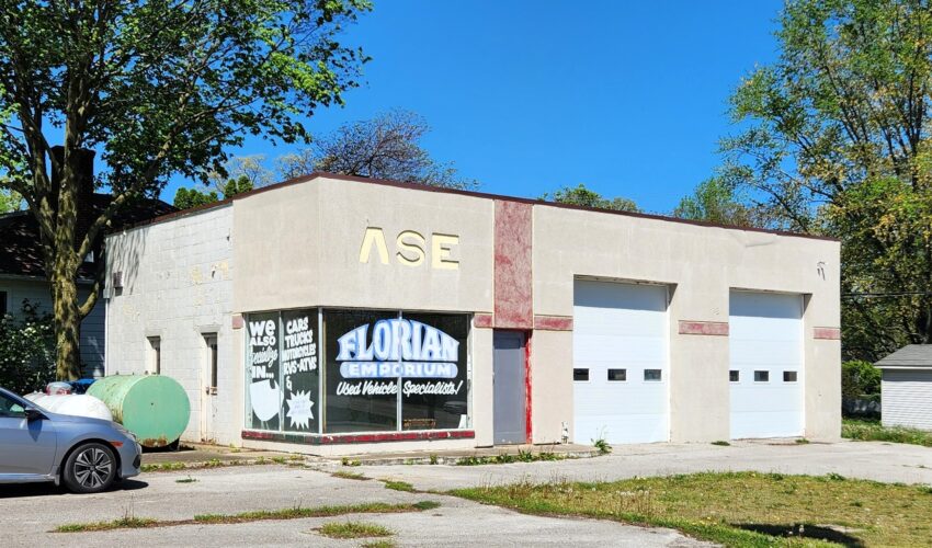Historic Phillips 66 service station in Oxford, Benton County, Indiana.
