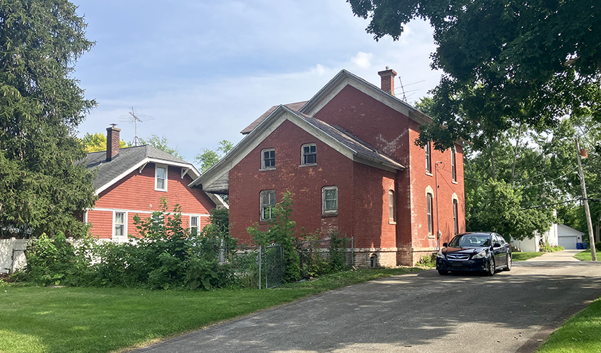 302 E Clark Street, Crown Point