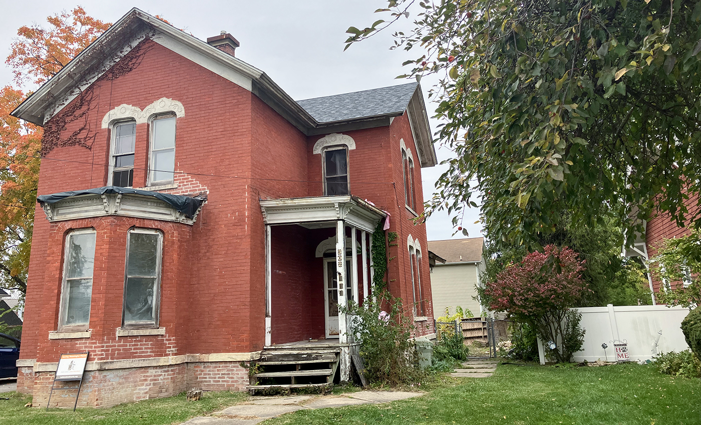 302 E. Clark Street, Crown Point